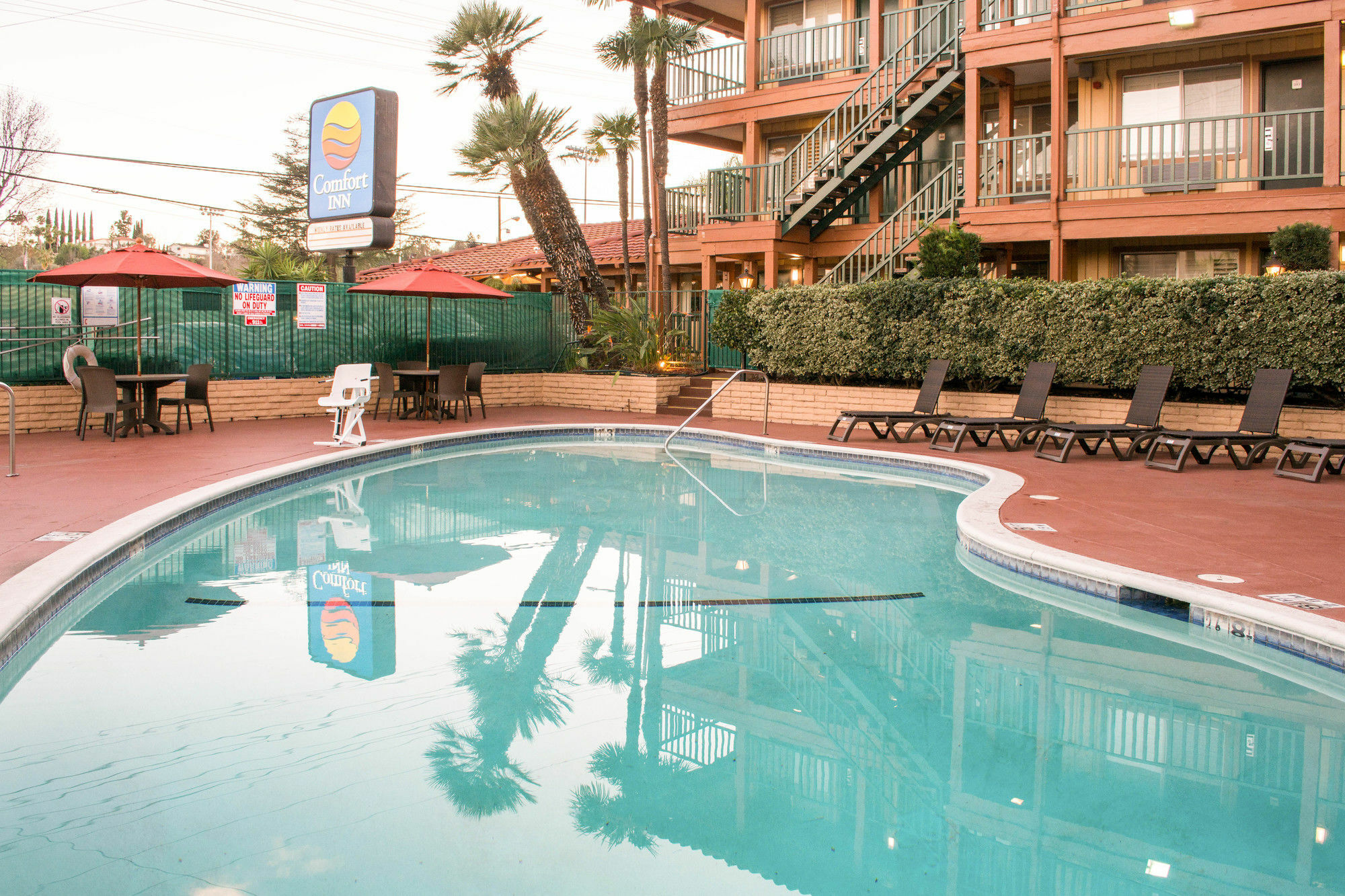 818 + Pool, Ascend Collection By Choice Hotel Los Ángeles